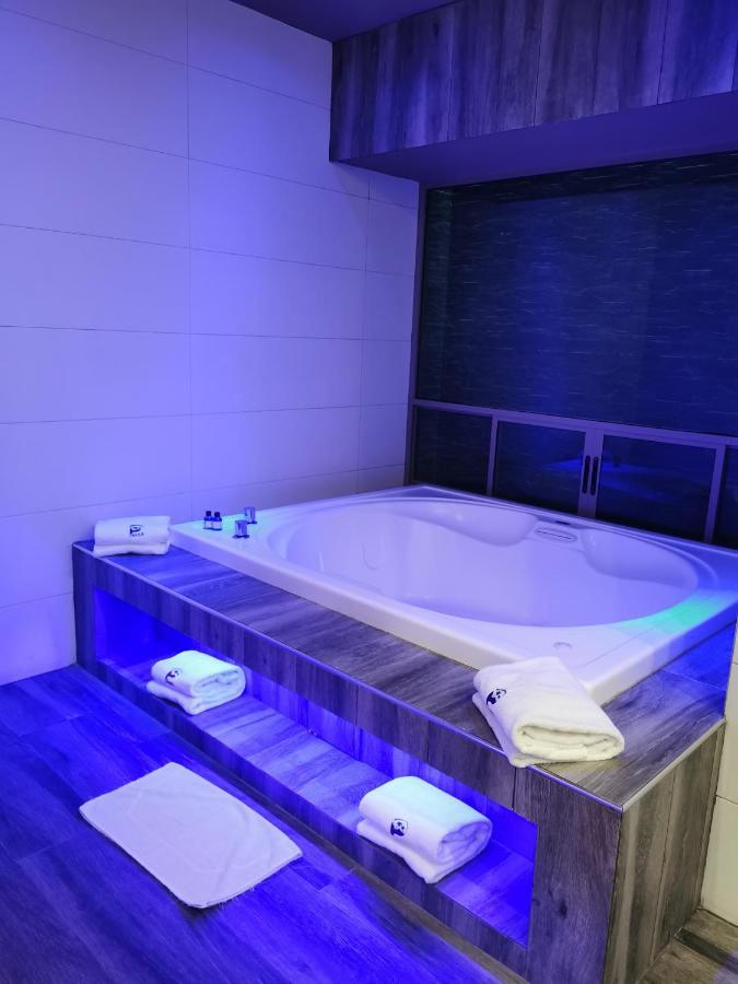 Hotel Plaza Arteaga Monterrey Bagian luar foto