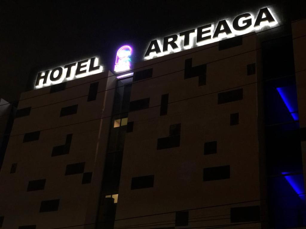 Hotel Plaza Arteaga Monterrey Bagian luar foto