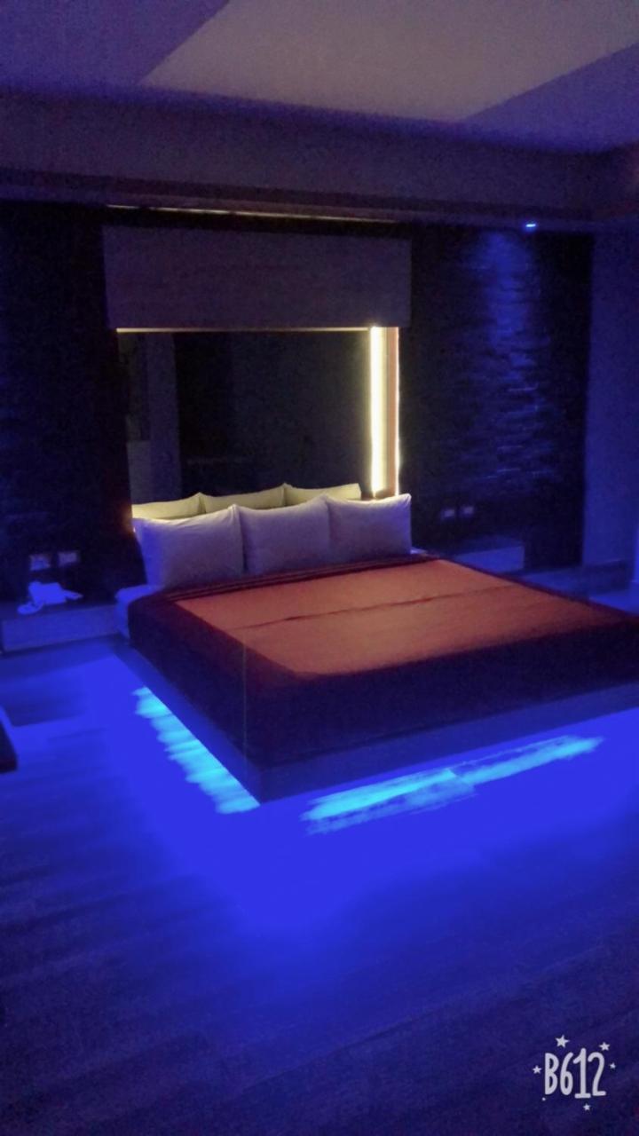 Hotel Plaza Arteaga Monterrey Bagian luar foto