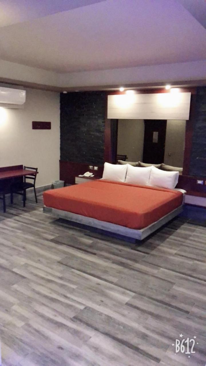 Hotel Plaza Arteaga Monterrey Bagian luar foto